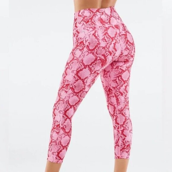 Fabletics Define PowerHold® High-Waisted Capri in Persimmon Python Size XXS - Picture 2 of 12